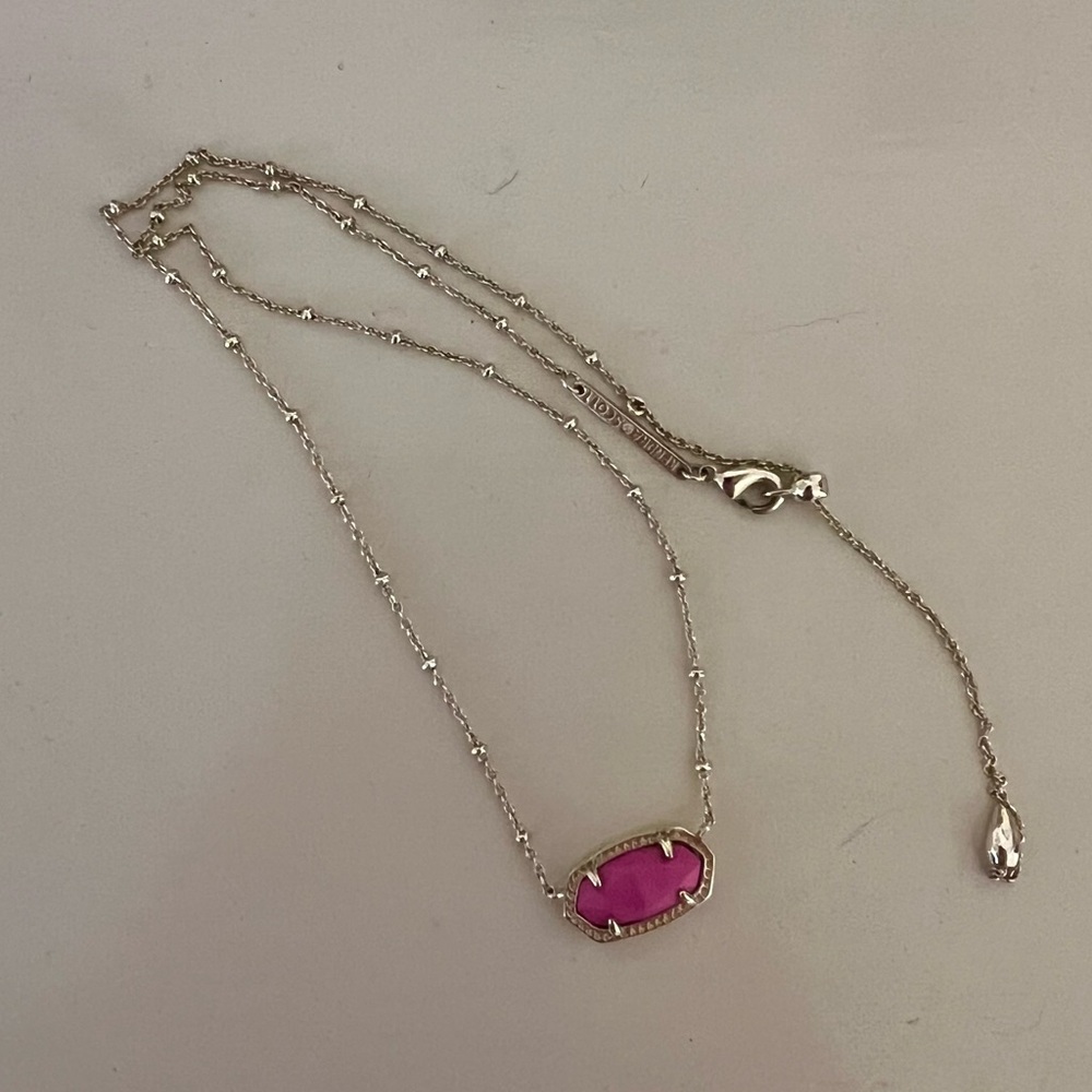 Kendra Scott hot pink Elisa necklace